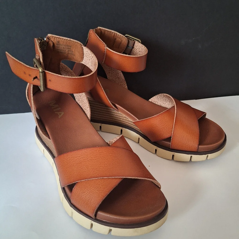MIA Women's Lauri Wedge Strap Zip Up Cognac Tan Sandals Size 7 - Picture 1 of 8